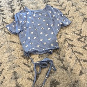 This is a girls shirt from Hollister